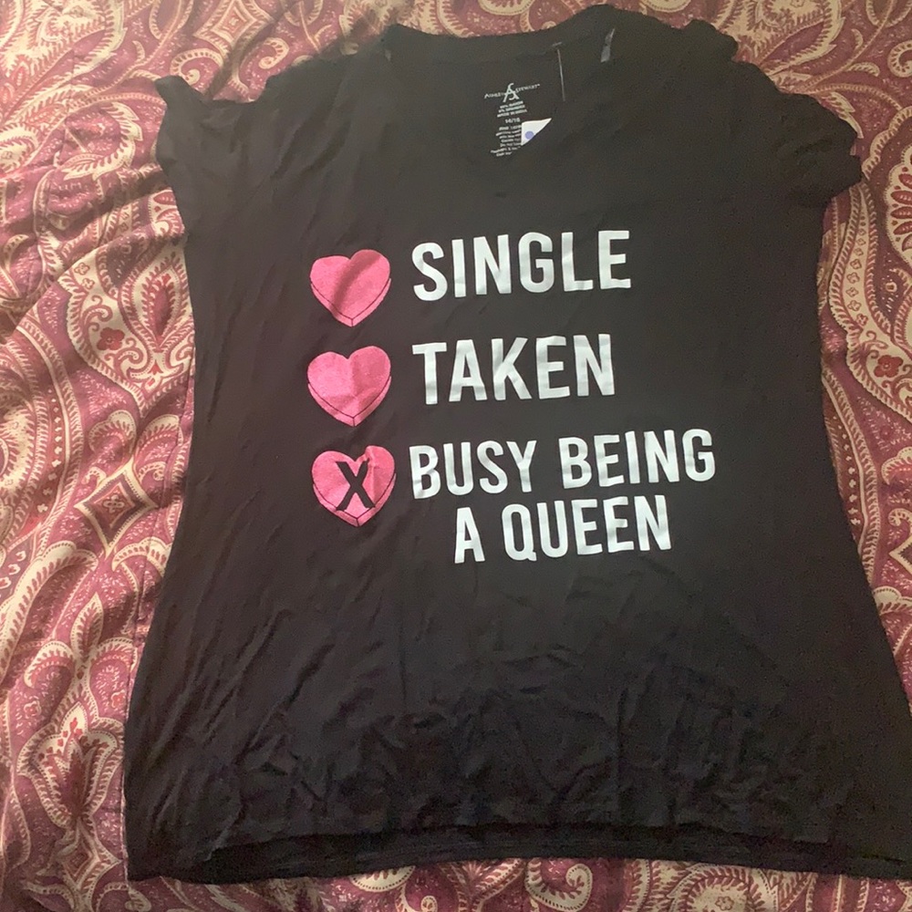 Black short sleeve T-shirt